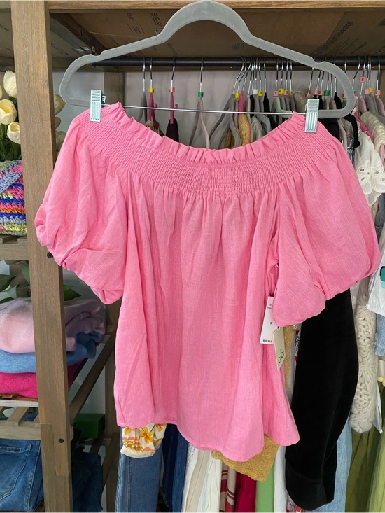 CeCe Tops - CECE Off-Shoulder Smocked Linen Blend Pink Women's Top! 💗